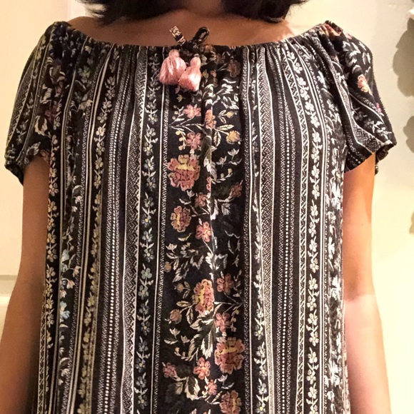 XL flower printed flowy top. for girls ages 10-12. - Picture 2 of 4